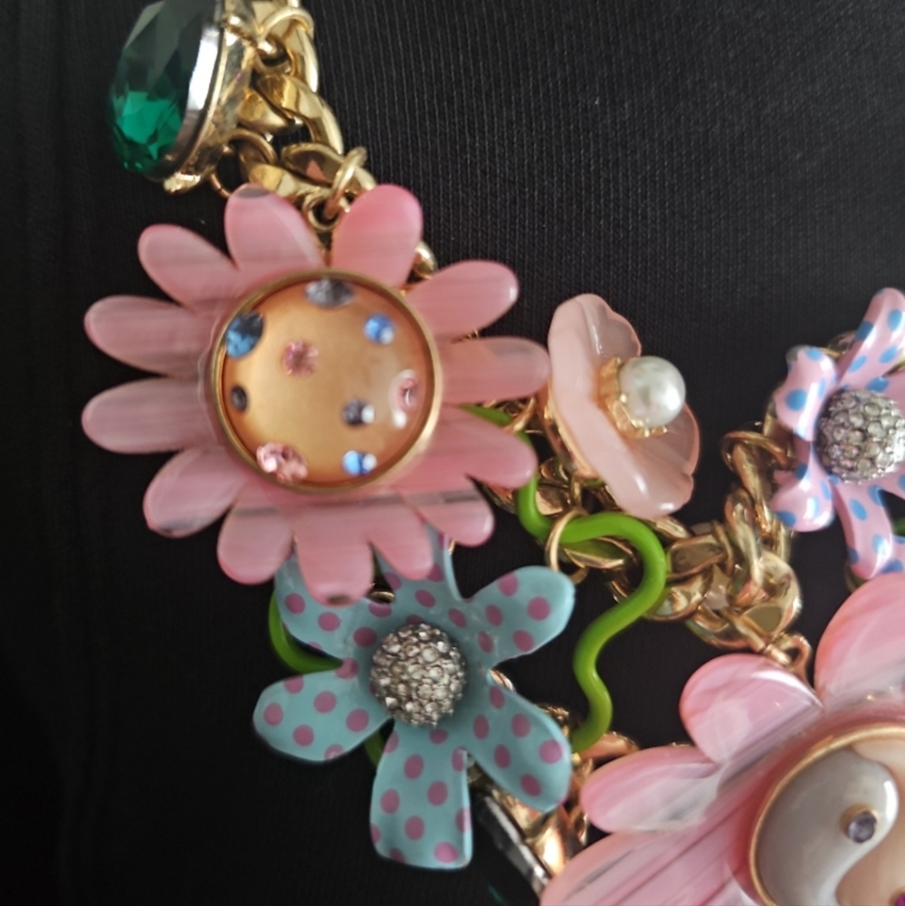 Betsey Johnson Charming Floral Necklace with Pink and Gold Details - Picture 4 of 6